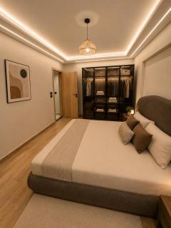 Seaview Condo in Gleem - 8