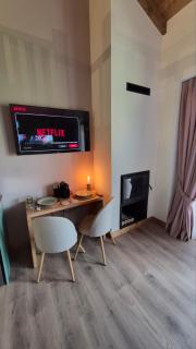 Stone Loft Suite - 7