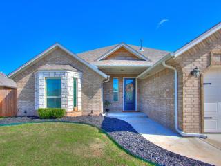 Spacious Modern Comfort Fabulous 15th! - 5