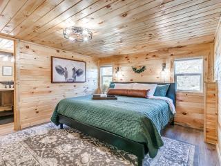 Private Country Retreat with Pond Access, Fire Pit & 75 TV - 8