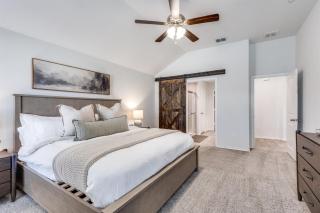 Cozy Retreat at 207 High Point Way in Justin, TX - 6