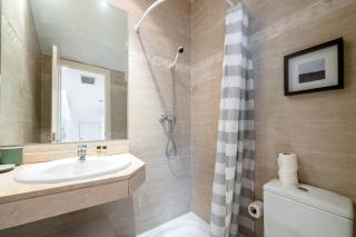 GuestReady - Modern apart in the Pacific district - 7