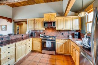 Adobe-Style Home with Great Views! - 3