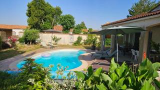 GITE familiale avec piscine - 9