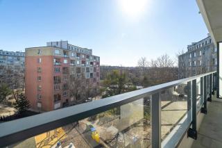 New Verde Apartment by KRAMM - 1