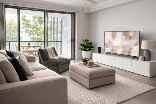 Private Upstairs Retreat, 1BR Apartment - 4