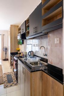 SOUTH SUITES , Sadi Road - 5