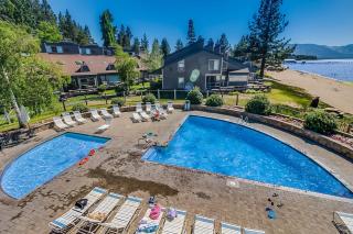 Stylish South Lake Tahoe Loft - Walk to Beach Pool Trails & More - 9