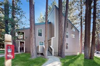 Woodland Tahoe magic near the lake with resort pools - walk to Ski Run Marina - 0