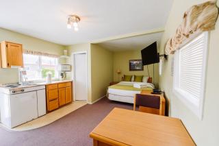 Studio Suite 4 Green Gables Resort - 5