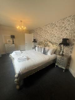 The New Royal Oak - 3