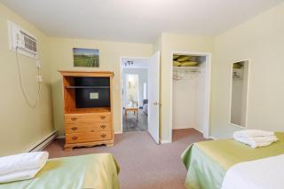 Suite 12 Green Gables Resort Lake View Retreat - 7