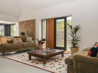 Reddaway Threshing Barn - 8