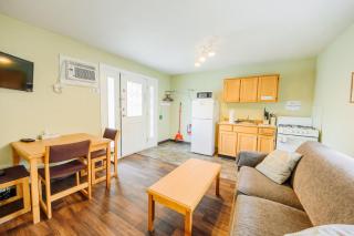 Suite 15 Green Gables Resort Lake View Retreat - 1