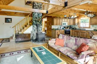 Hike, Explore & Unwind: Rustic Maine Getaway - 7