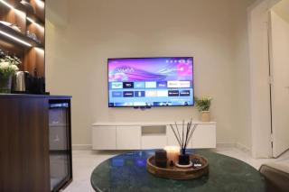 N38 One bedroomand livingroom Hittin neighborhood - 1