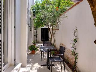 old olive - 8