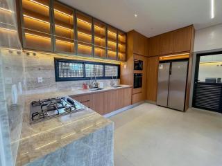 Casa com Piscina Privativa em Condomínio de Luxo - 5