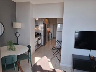 Apartment 1306, The Median - 4