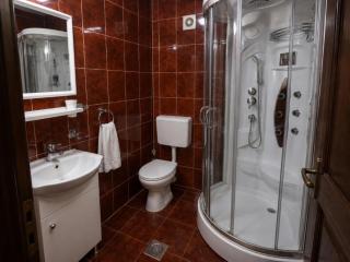 Millenium Castle Sibiu - Parking on Site - BIKERS' Haven in the Heart of Romania's Legendary Roads - Rest in Comfort # - 2
