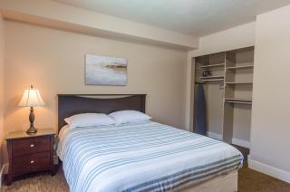 Updated 2-bedroom condo in the heart of Logan - 9