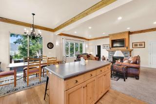 Your Luxury Mountain Adventure Home - 3