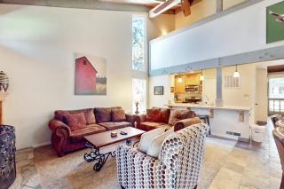 Lakeside condo w free WiFi & a gas fireplace plus a shared pool & hot tub - 0