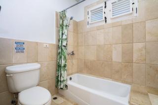 Beachfront 1BR Condo by Alicia Beach - 9
