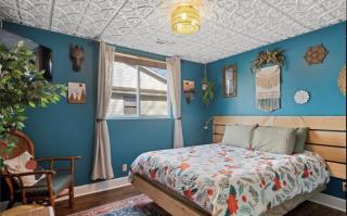 Monroe Street Suites - 7