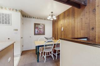 Come ready to explore SLTs outdoor scene at this Lakeland Village townhome - 2