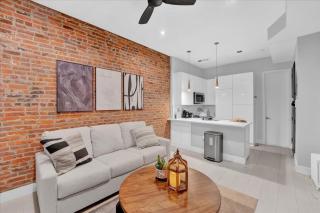 Modern West Village 1BR Garden steps to subway - 9