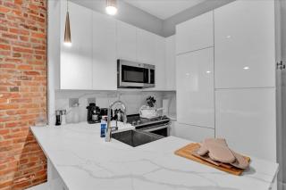 Modern West Village 1BR Garden steps to subway - 7