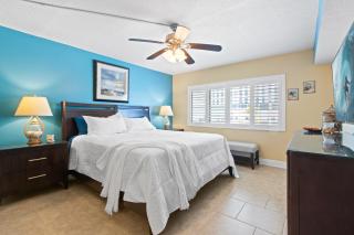 Sandcastles - Direct Oceanfront Apartments with Pool Tennis Pets Welcome - 3