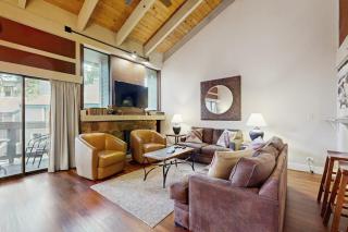 Outdoor adventure awaits at this resort retreat with a beach & a lakefront pool - 0