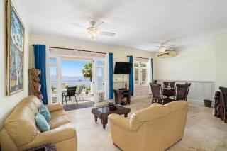 Beachfront 2BR Condo by Alicia Beach - 7