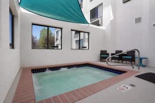 Willow Creek Inn - 2