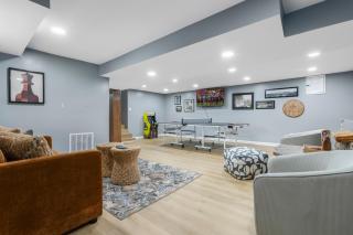 The Luxe/Secluded/Hot Tub/2 King Beds/Game Room - 0