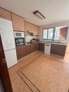 Spacious apartment for 7 people with 2 bathrooms - 0