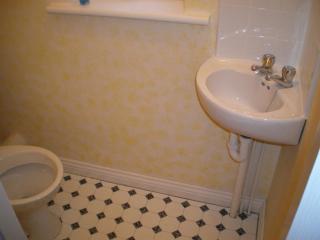 4 Bedroom Haven 10 mins walk to beach - 1