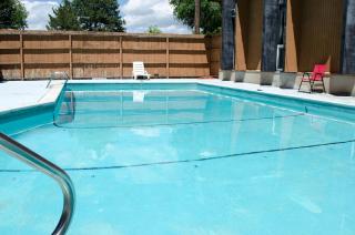 Updated condo in Logan - 6