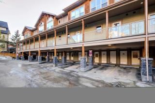 Warm Mountain View Retreat - 1