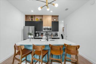 3 Bd 3 Ba The Hub At Westside 3248 Tt - 5