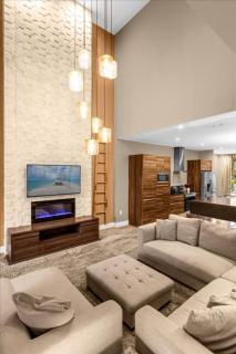 4 Bedrooms 45 Bathrooms Magic Village 3082 Rw - 8
