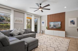 6 Bedrooms 5 Bathrooms Solterra 5271 Ww - 9