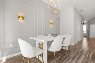 3 Bedrooms 3 Bathrooms Windsor Hills 2570 Ml - 4