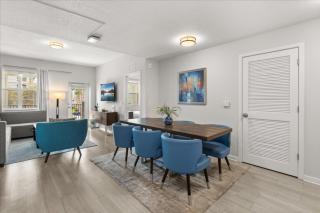 3 Bedrooms 2 Bathrooms Vista Cay 4013-205 Bd - 2