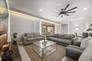 8 Bedroom 6 Bathroom Windsor At Westside 8904Bc - 8