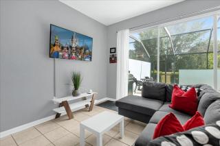 3 Bedrooms 3 Bathrooms Windsor Hills 7658 Kc - 9