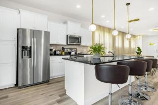 5 Bedrooms55 Bathroomswindsorwestside 8973 Rs - 3