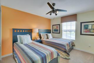 4 Bedrooms 3 Bathrooms Paradise Palms 8881 Cp - 1